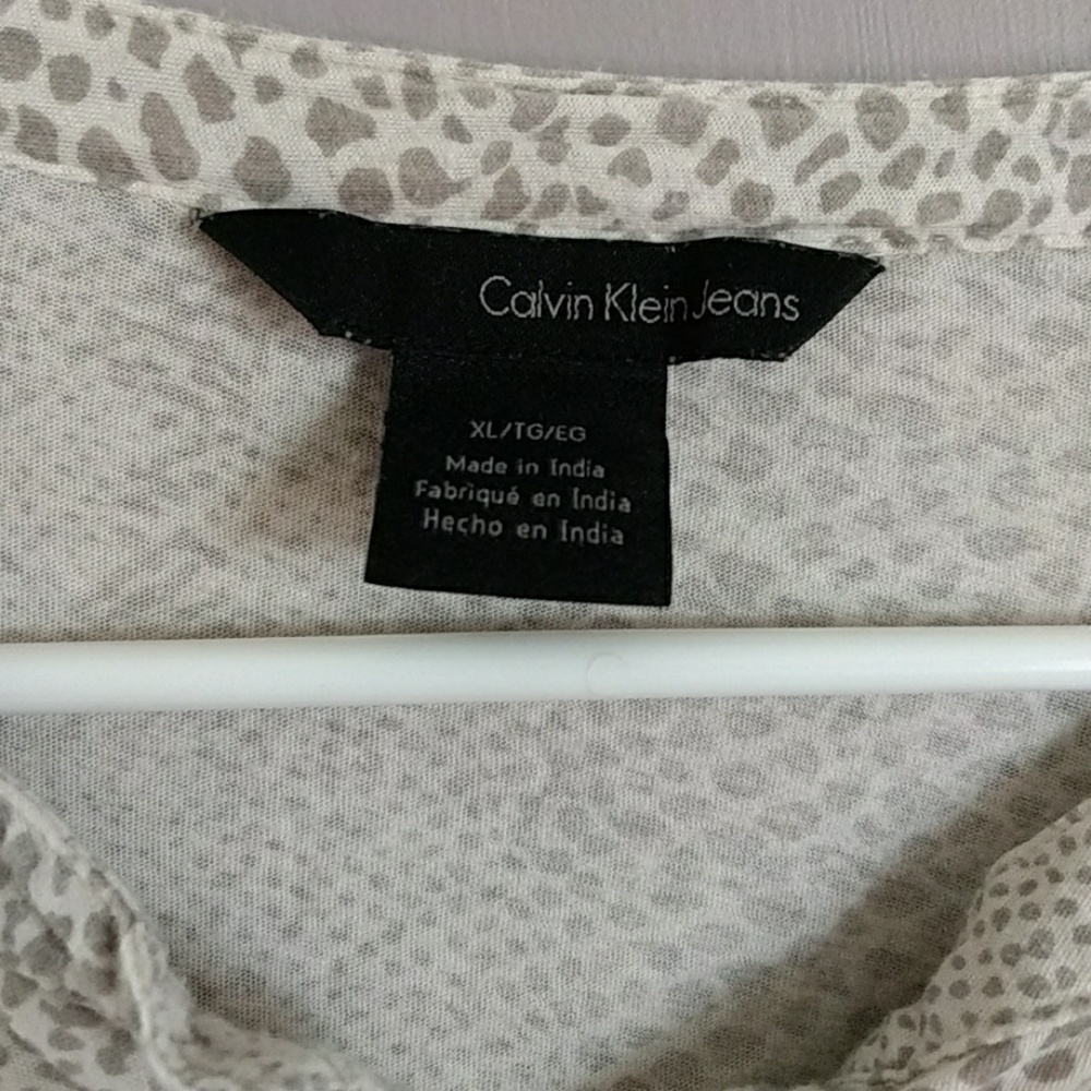 Flowy Printed Shirt - Picture 2 of 2